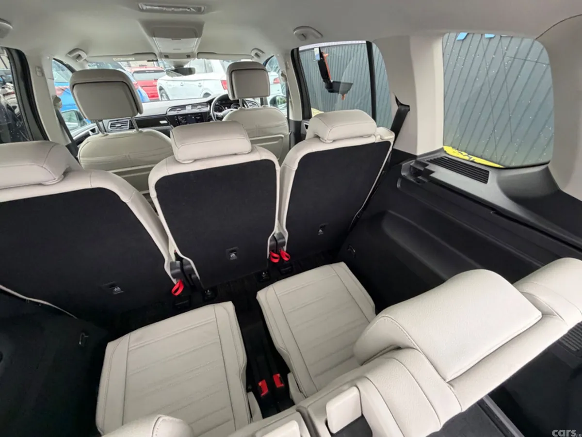 Volkswagen Touran MPV, Diesel, 2020, Grey