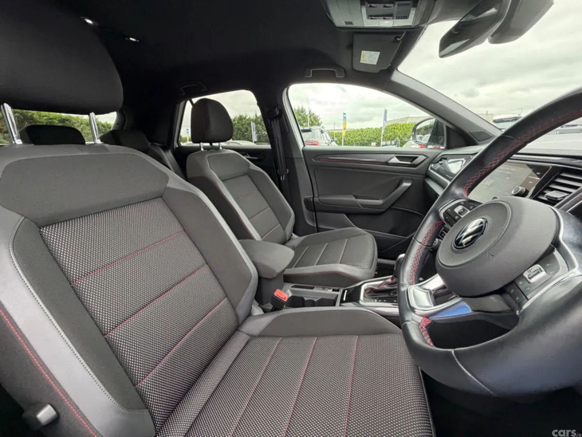 Volkswagen T-Roc SUV, Diesel, 2021, White