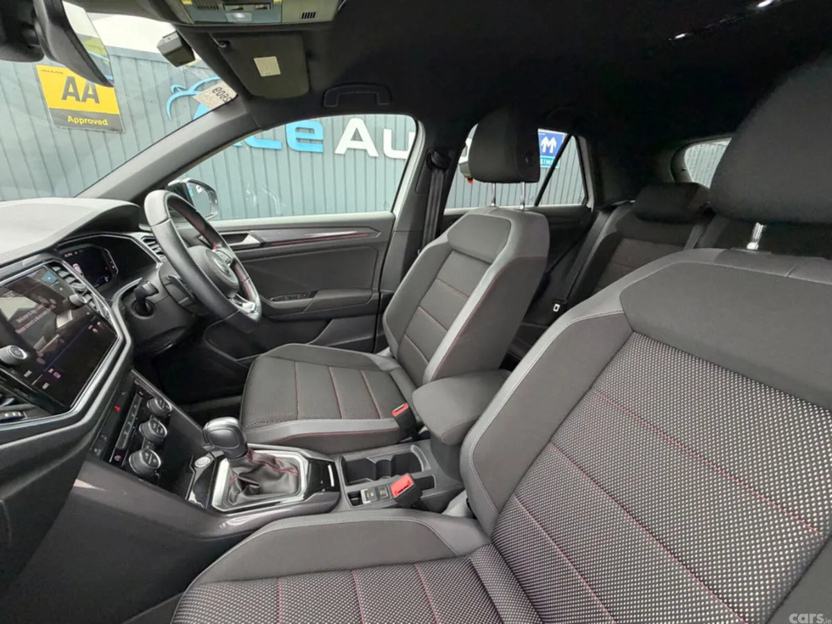 Volkswagen T-Roc SUV, Diesel, 2021, White