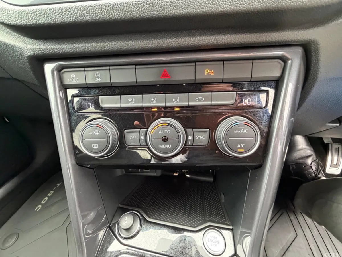 Volkswagen T-Roc SUV, Diesel, 2021, White
