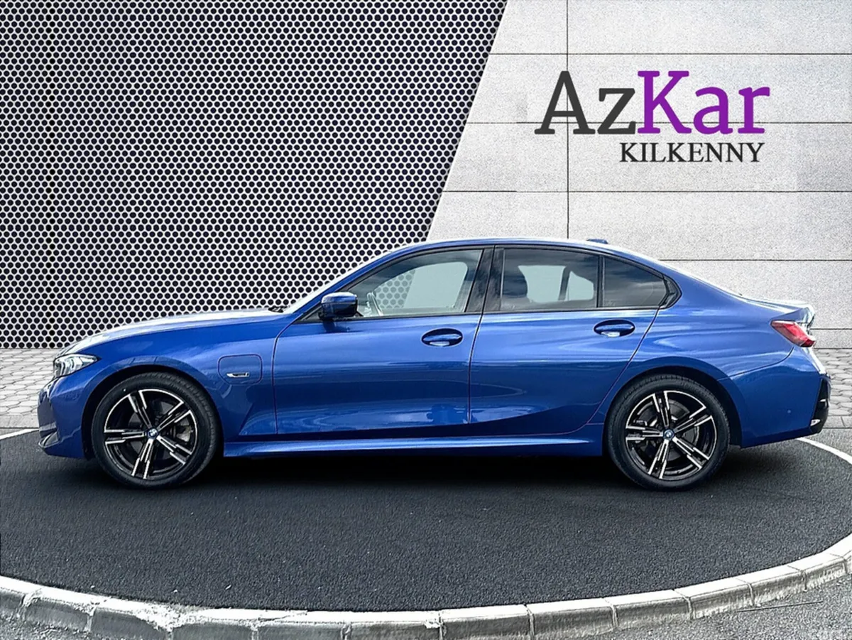 BMW 3-Series Saloon, Petrol Plug-in Hybrid, 2023, Blue
