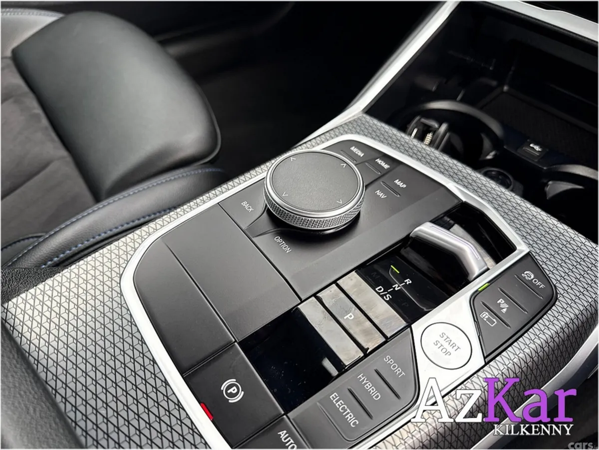 BMW 3-Series Saloon, Petrol Plug-in Hybrid, 2023, Blue