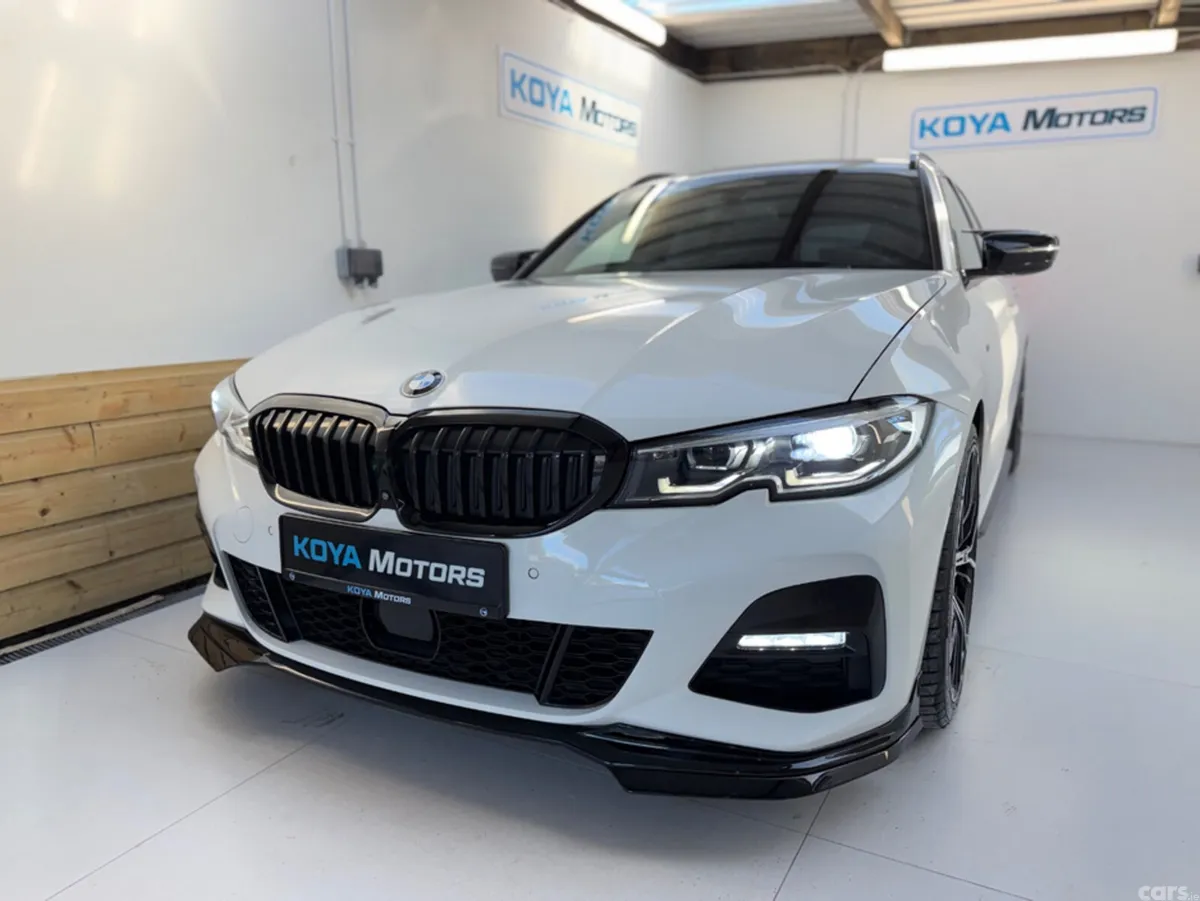 BMW 3-Series Estate, Diesel, 2021, White