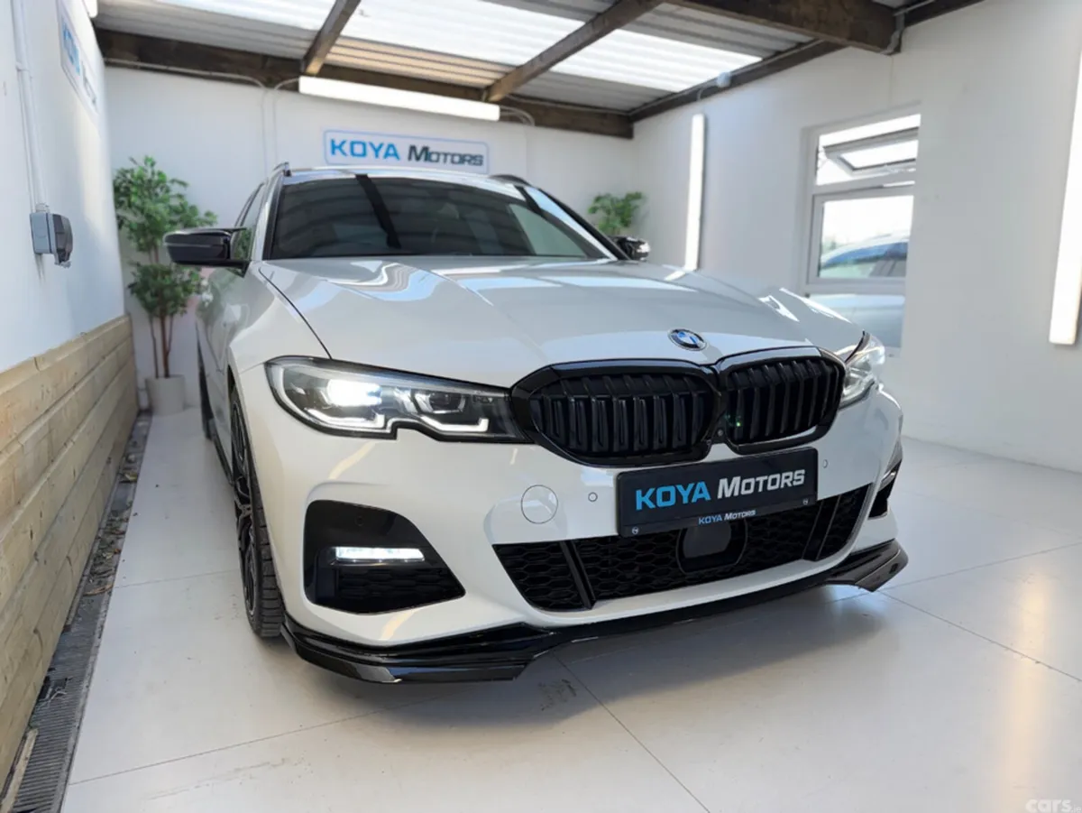 BMW 3-Series Estate, Diesel, 2021, White
