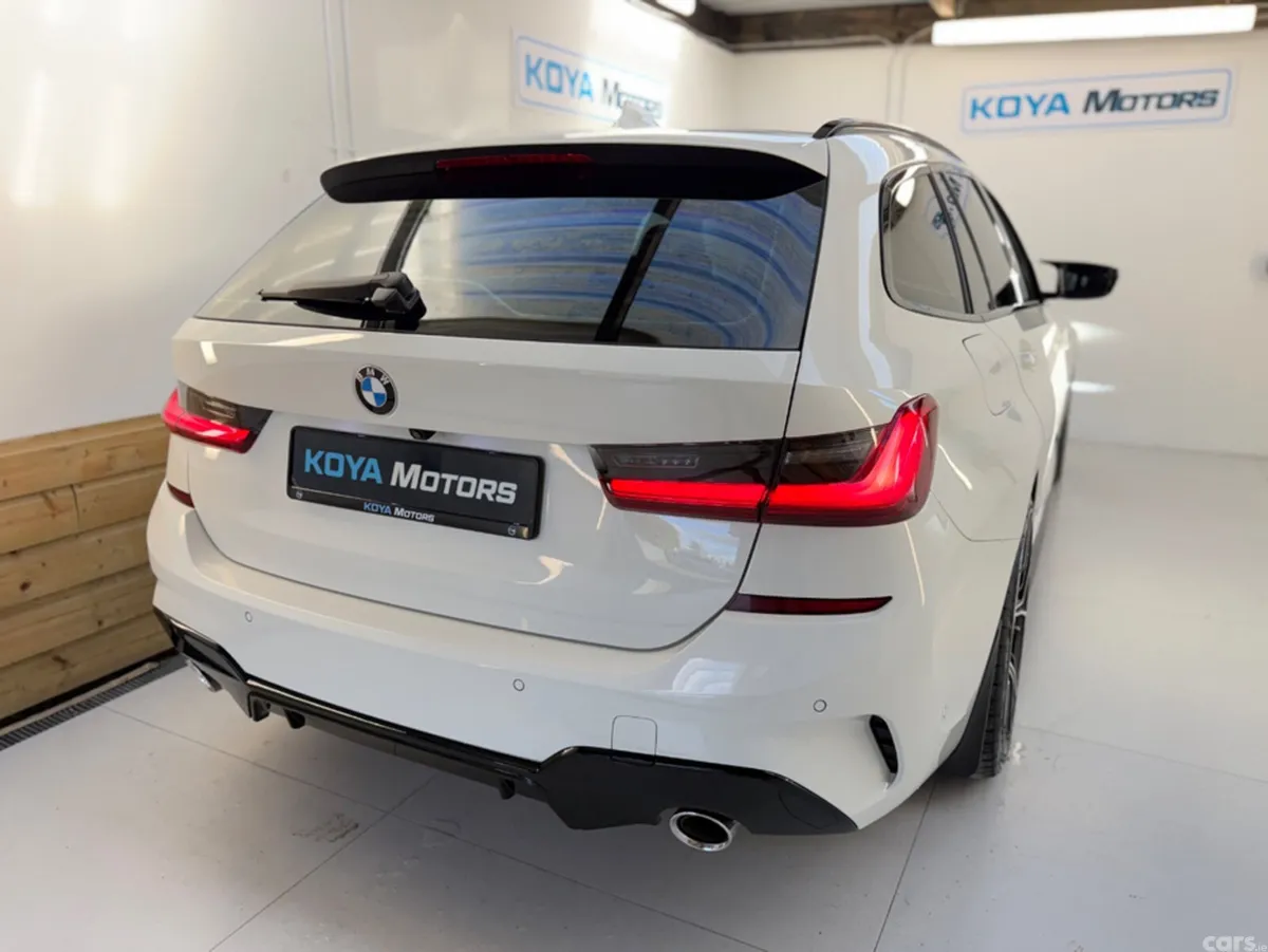 BMW 3-Series Estate, Diesel, 2021, White