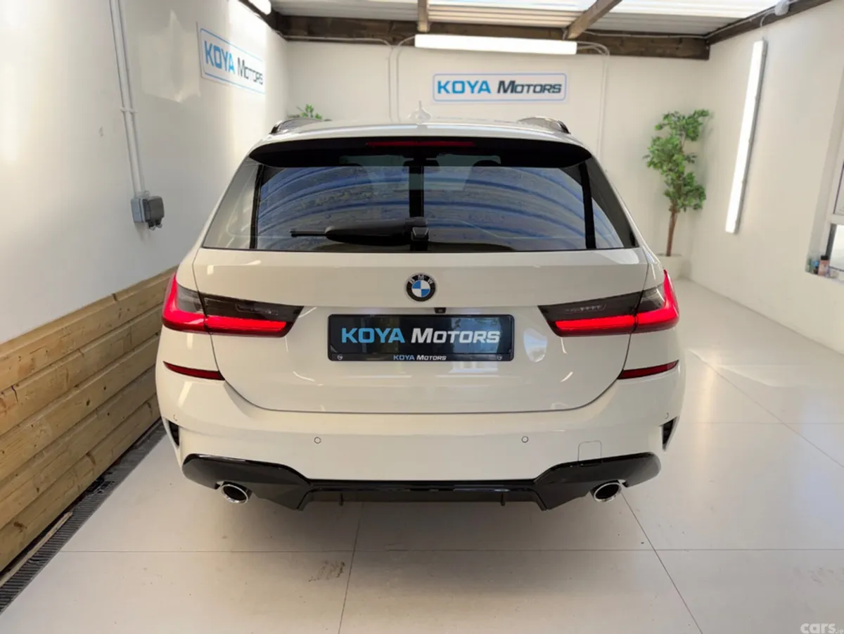 BMW 3-Series Estate, Diesel, 2021, White