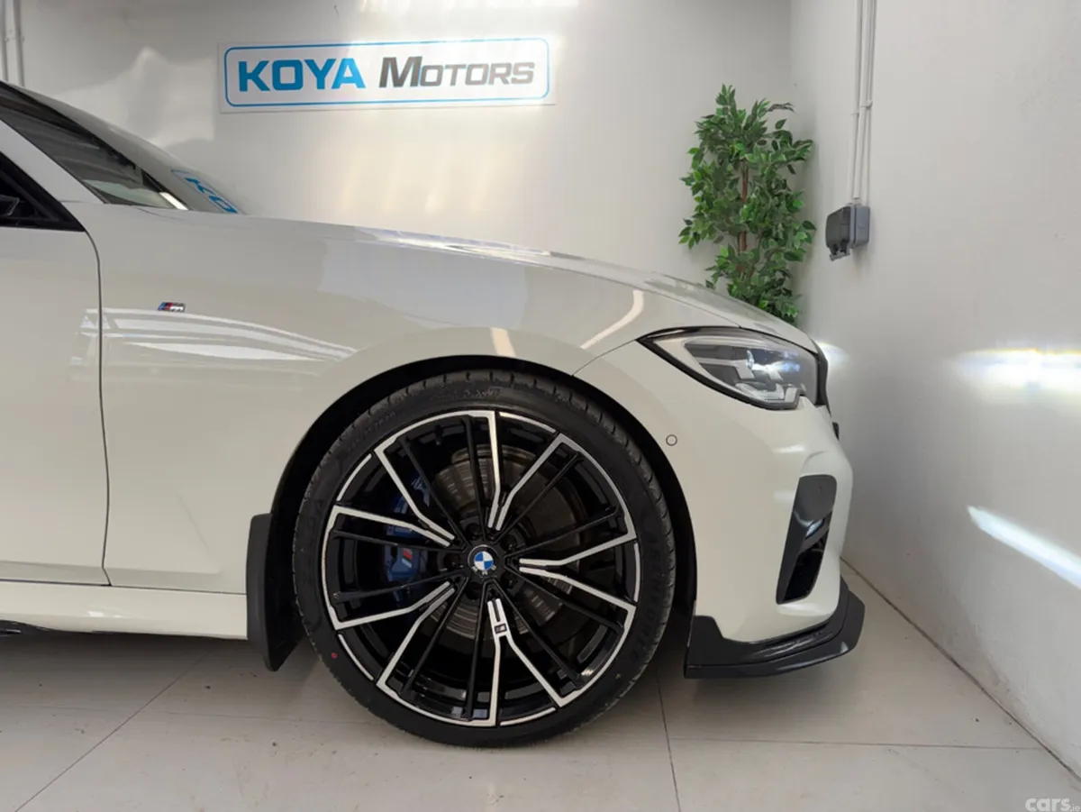 BMW 3-Series Estate, Diesel, 2021, White