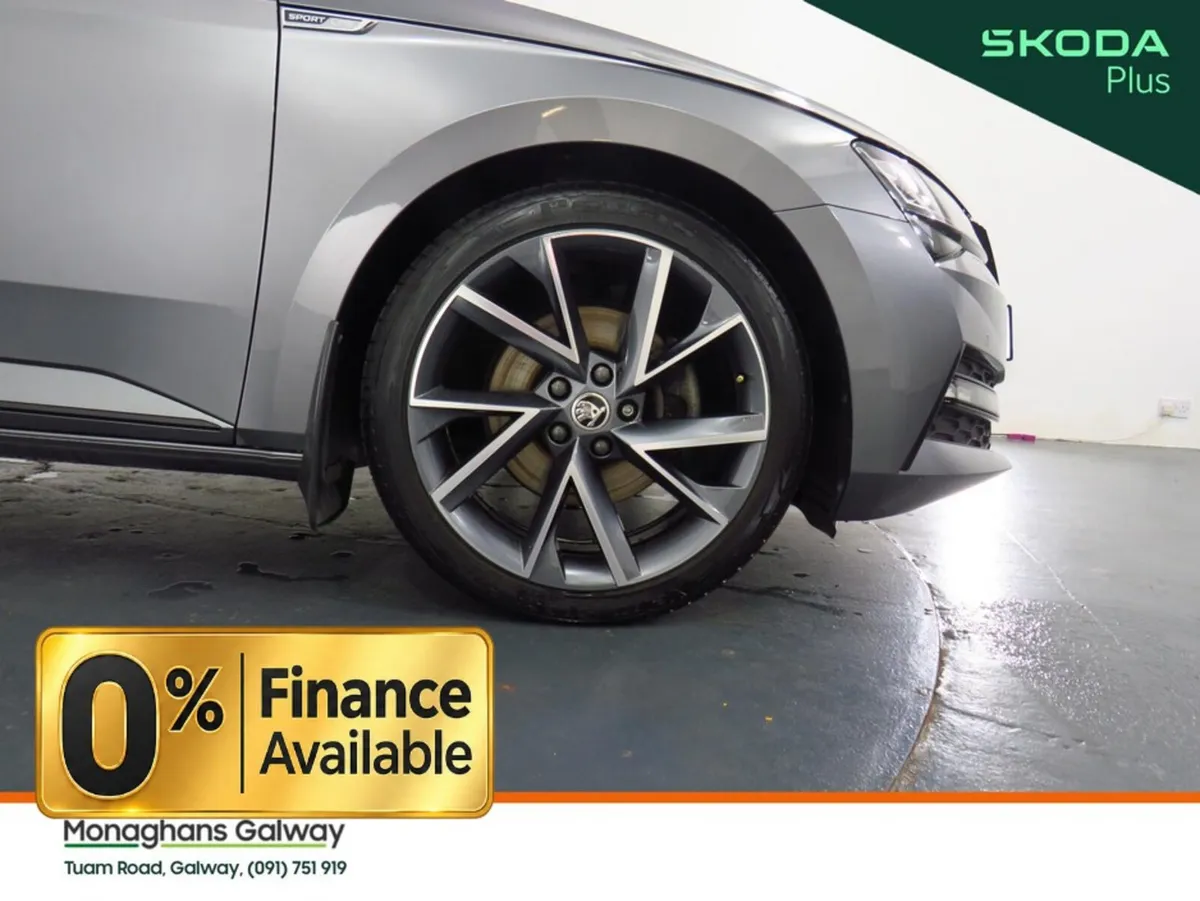 Skoda Superb Hatchback, Diesel, 2023, Grey