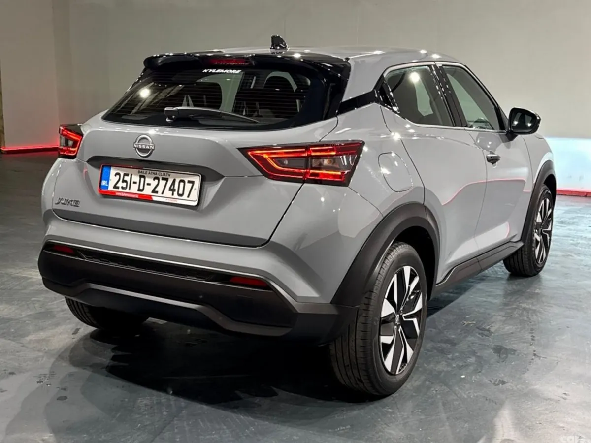 Nissan Juke MPV, Petrol, 2025, Grey