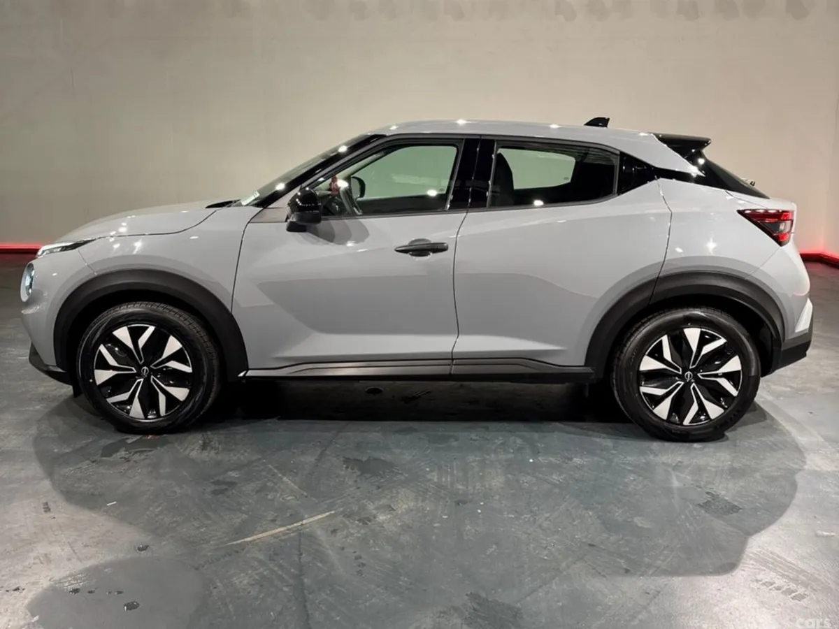 Nissan Juke MPV, Petrol, 2025, Grey