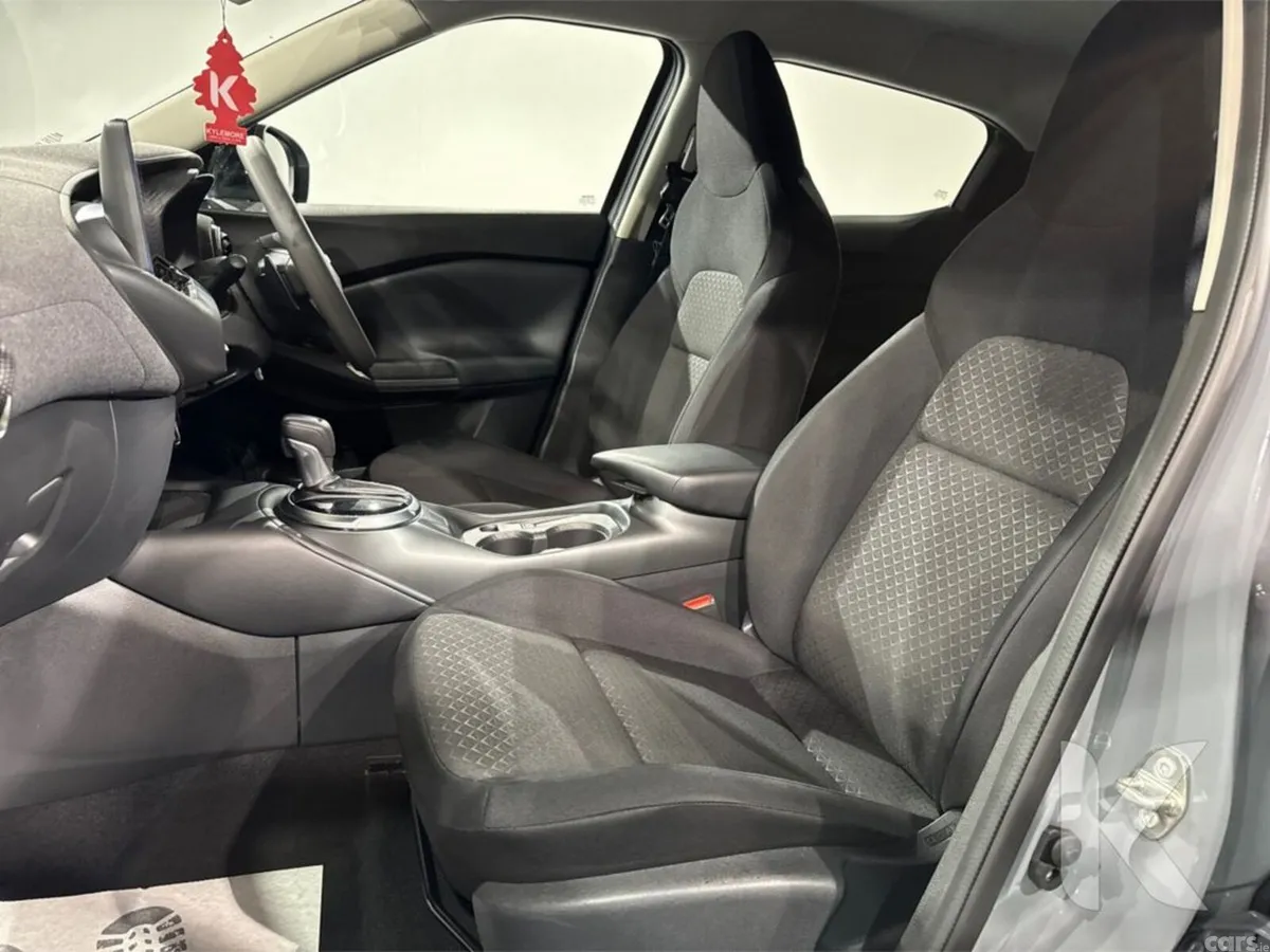 Nissan Juke MPV, Petrol, 2025, Grey
