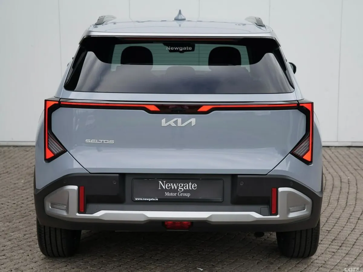 Kia Seltos SUV, Petrol, 2027, Grey