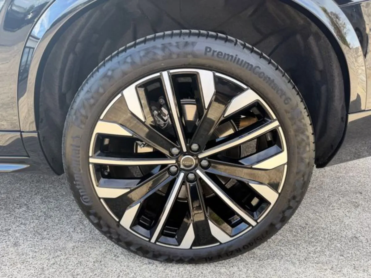 Volvo XC90 SUV, Petrol Plug-in Hybrid, 2026, Black