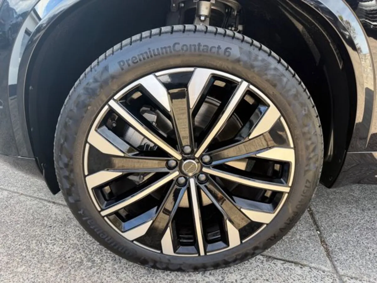 Volvo XC90 SUV, Petrol Plug-in Hybrid, 2026, Black