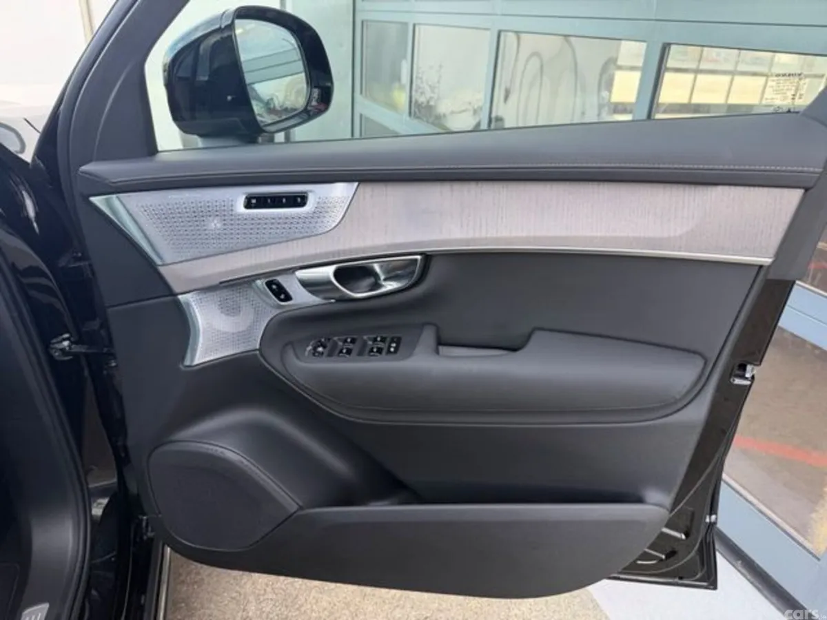 Volvo XC90 SUV, Petrol Plug-in Hybrid, 2026, Black