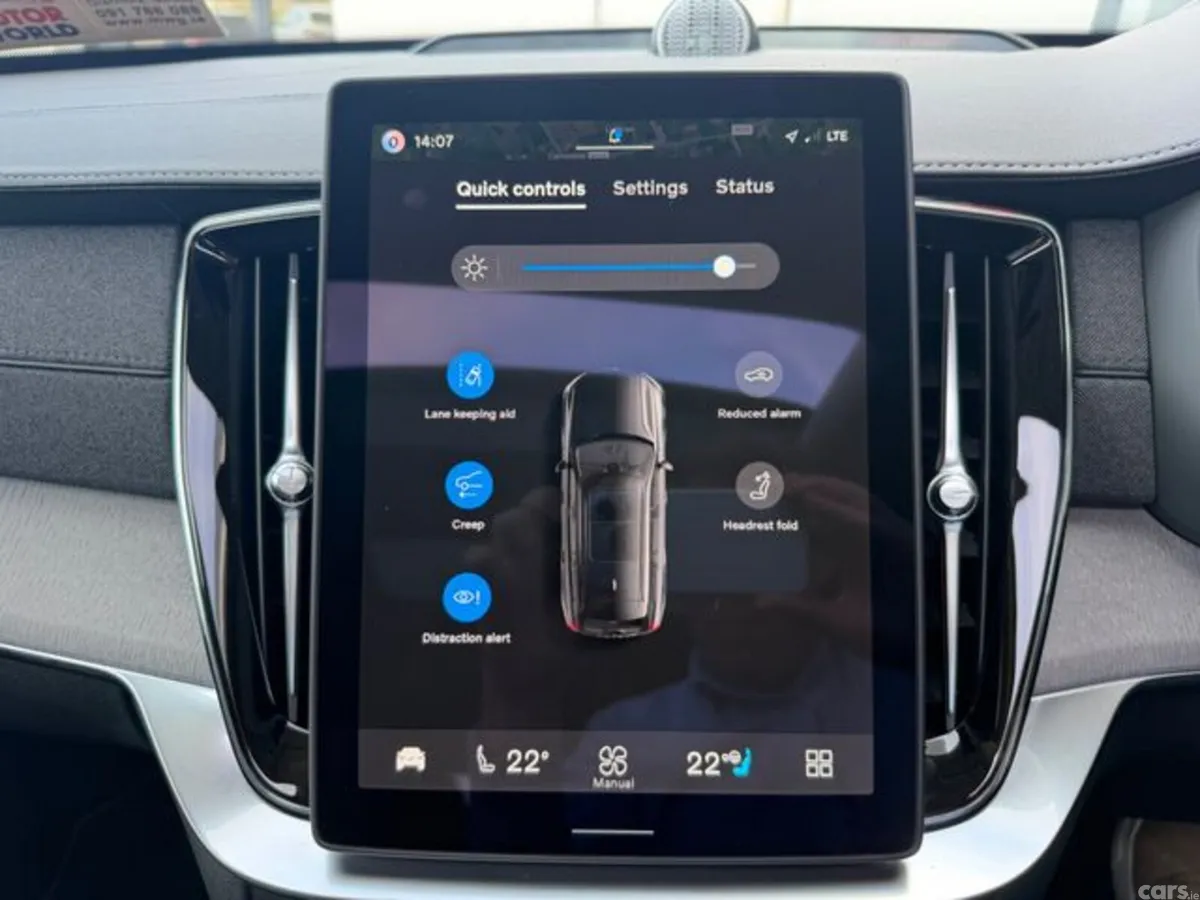Volvo XC90 SUV, Petrol Plug-in Hybrid, 2026, Black