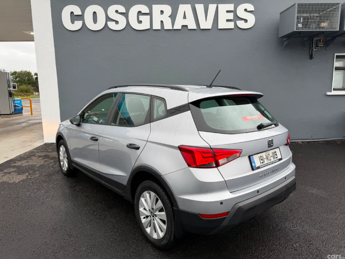 SEAT Arona Hatchback, Petrol, 2019, Grey