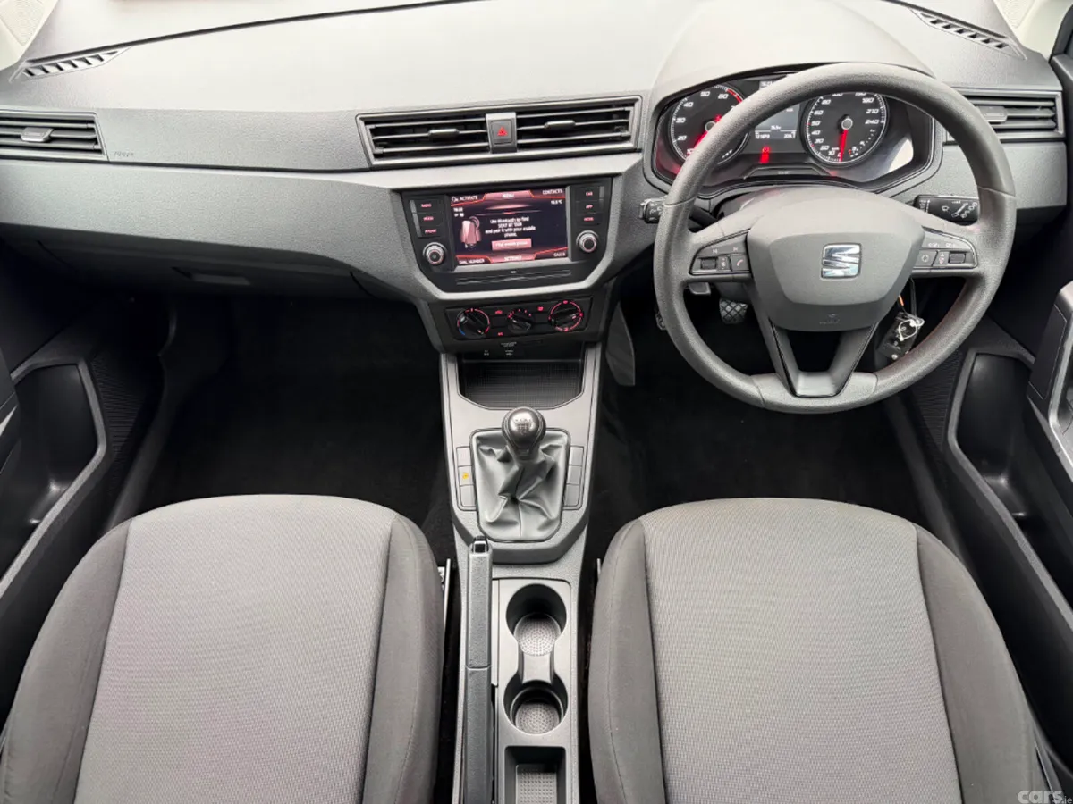 SEAT Arona Hatchback, Petrol, 2019, Grey