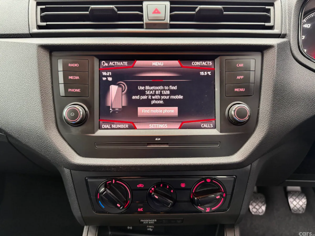 SEAT Arona Hatchback, Petrol, 2019, Grey