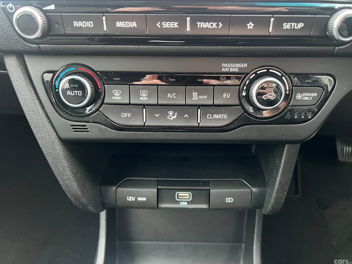 Kia e-Niro SUV, Electric, 2022, Red
