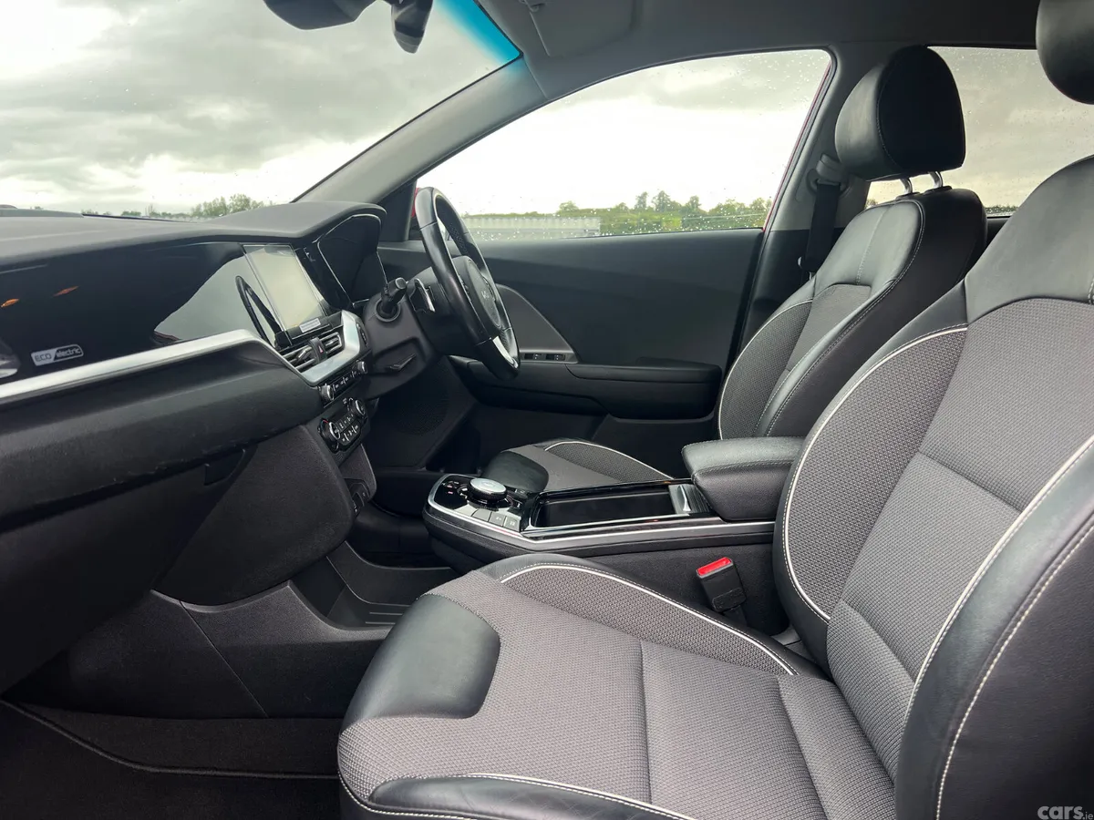 Kia e-Niro SUV, Electric, 2022, Red