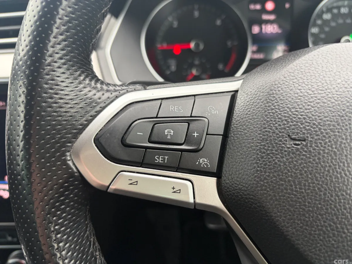 Volkswagen Passat Estate, Diesel, 2020, White