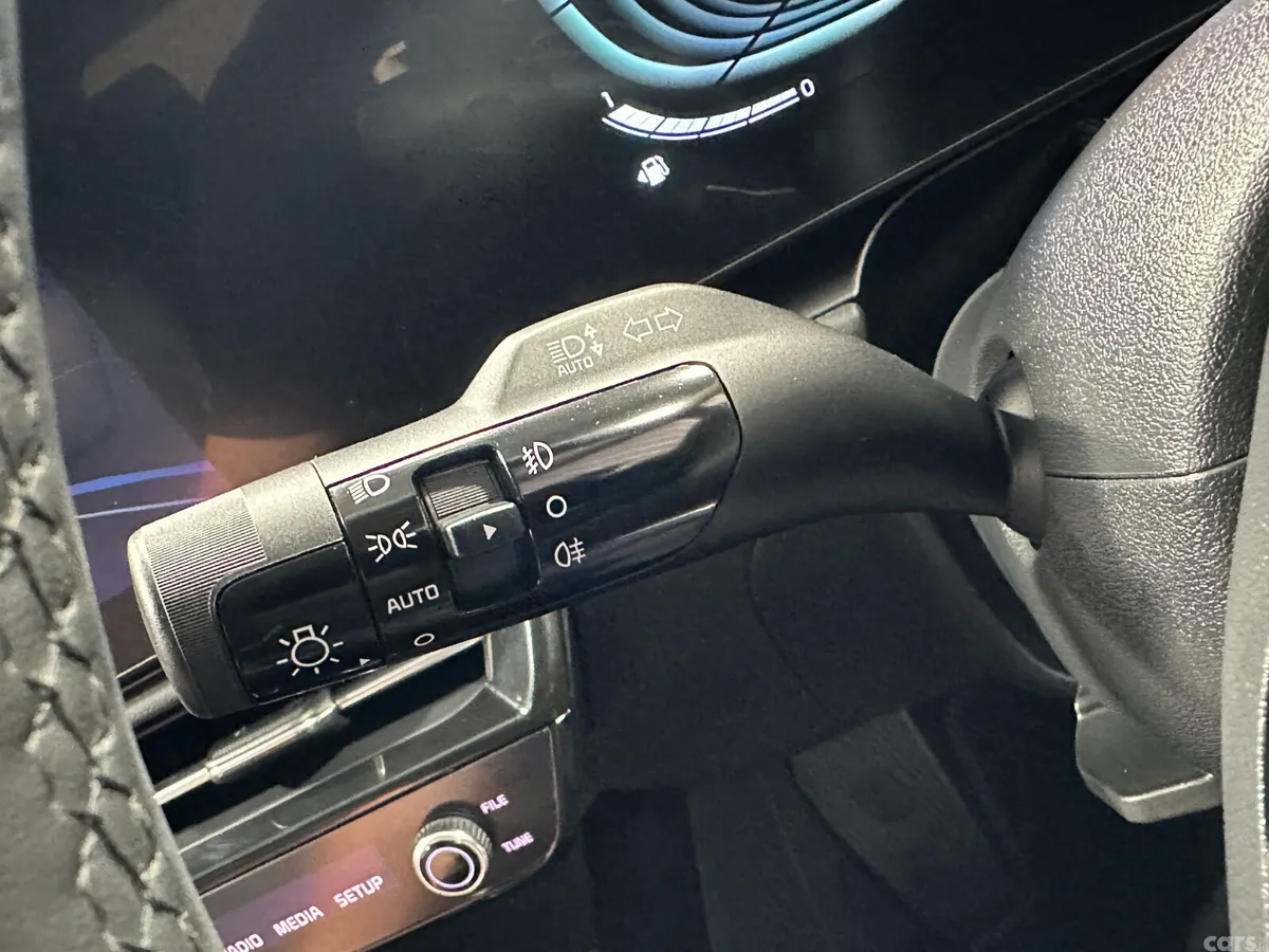 Kia Niro SUV, Petrol Hybrid, 2024, White