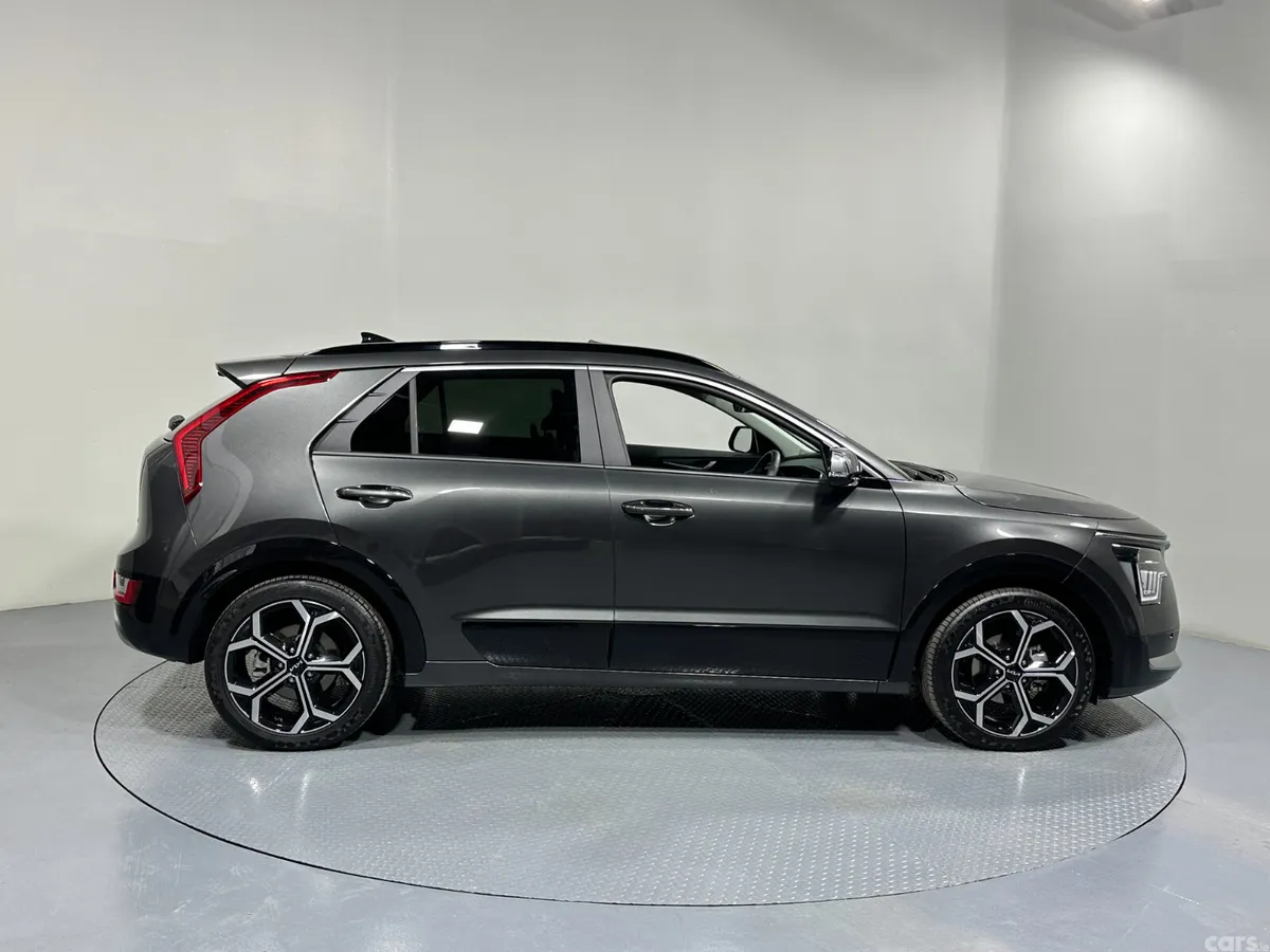 Kia Niro SUV, Petrol Plug-in Hybrid, 2026, Grey
