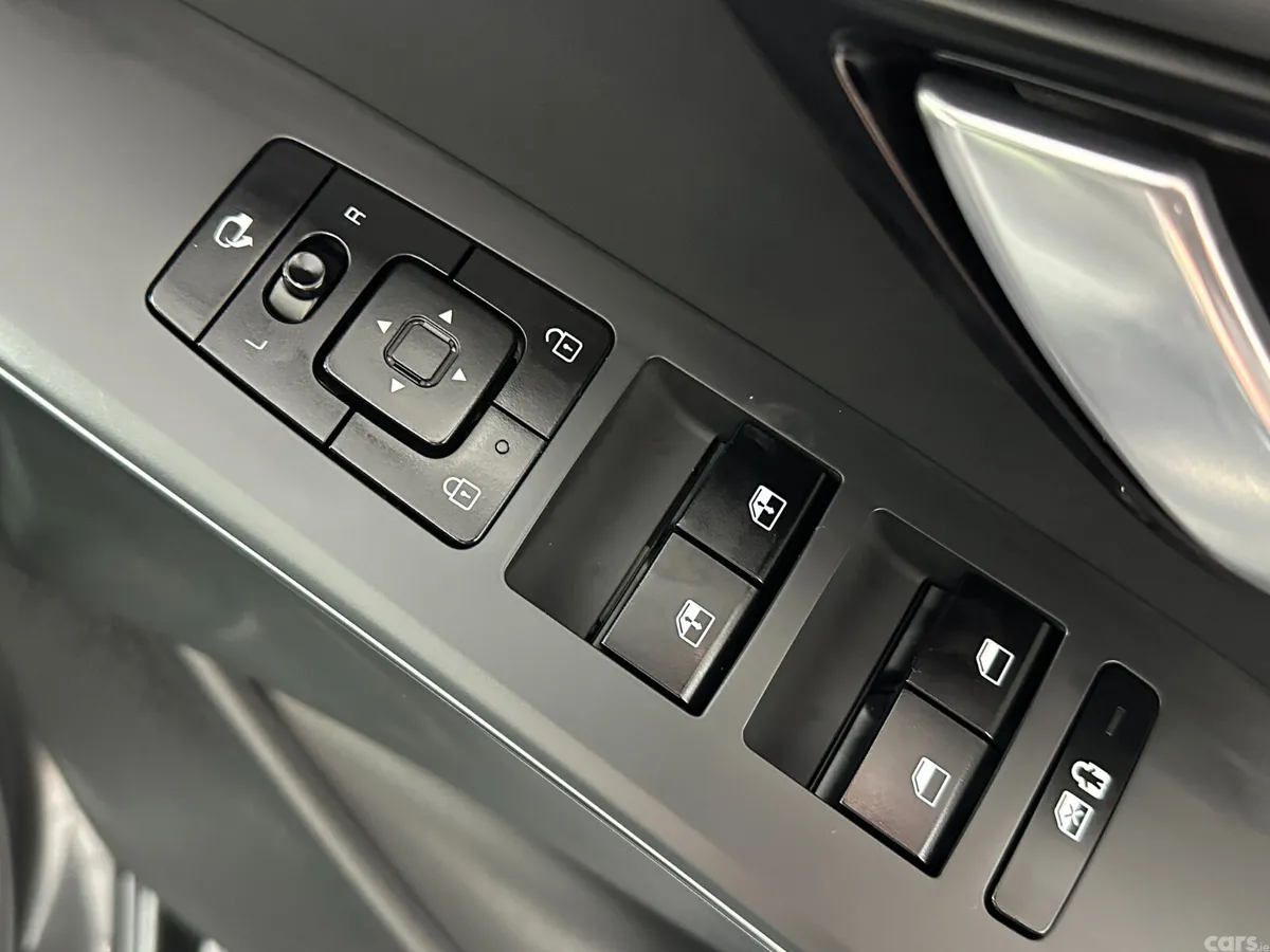 Kia Niro SUV, Petrol Plug-in Hybrid, 2026, Grey