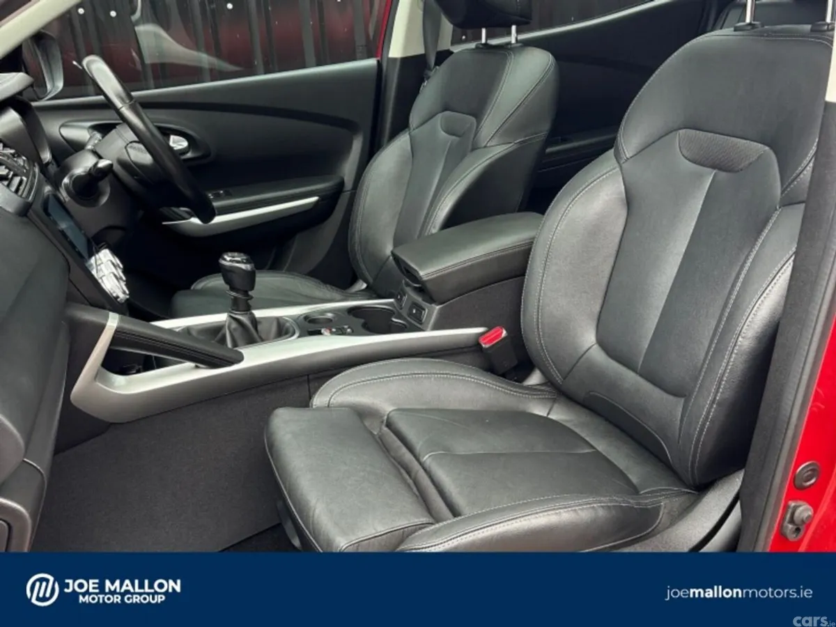 Renault Kadjar SUV, Diesel, 2020, Red
