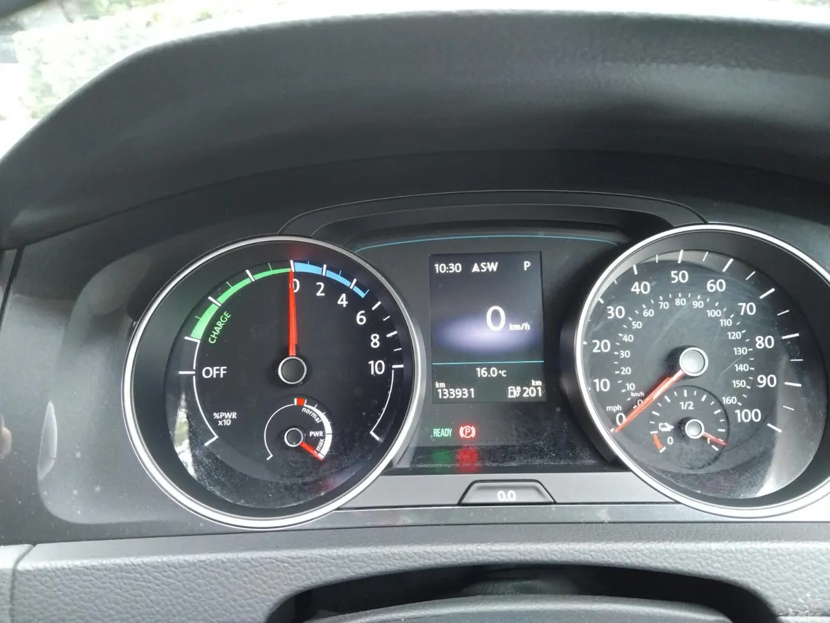 Volkswagen Golf Hatchback, Electric, 2020, Grey