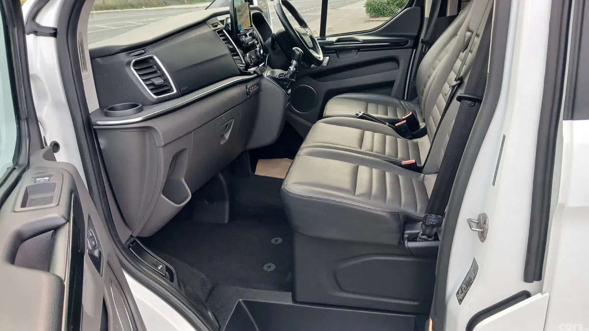 Ford Tourneo Custom MPV, Diesel, 2019, White