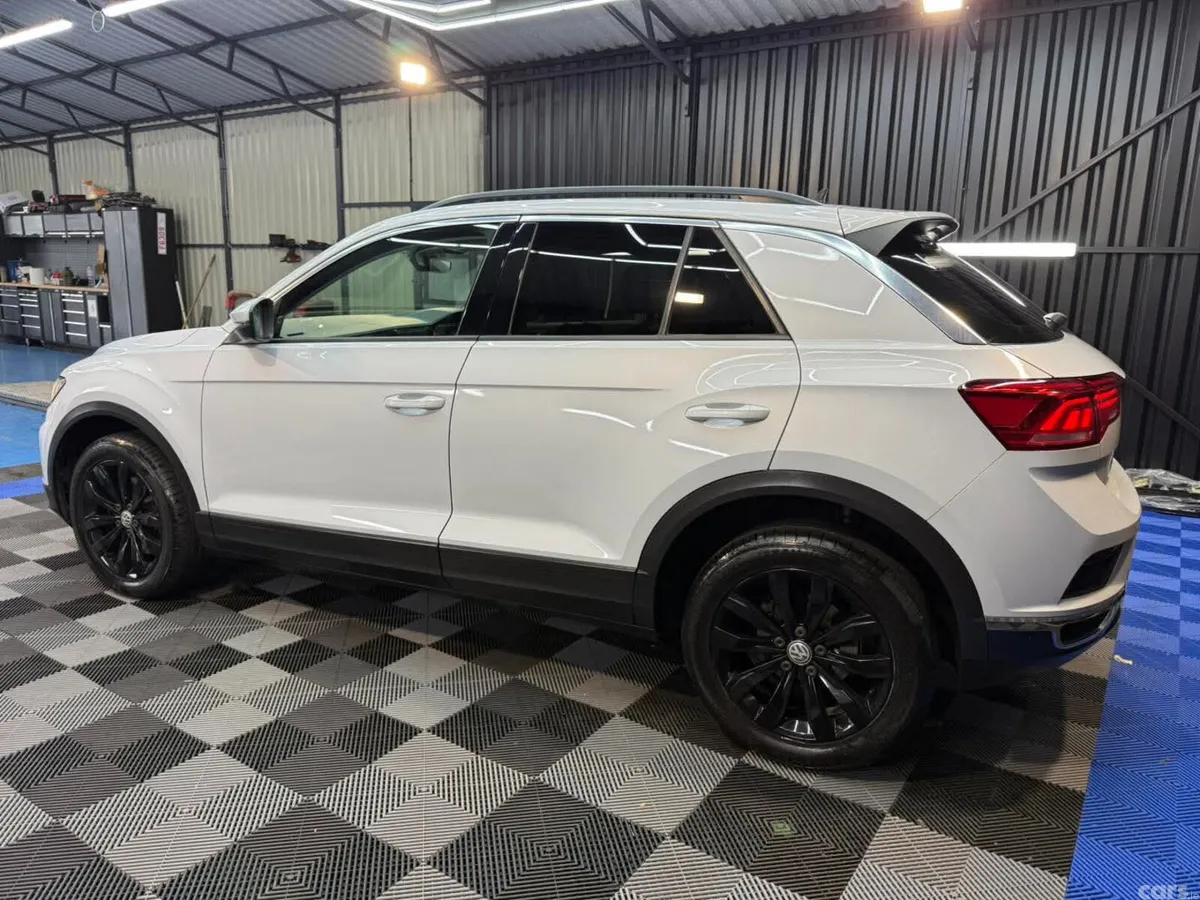 Volkswagen T-Roc SUV, Diesel, 2019, Silver
