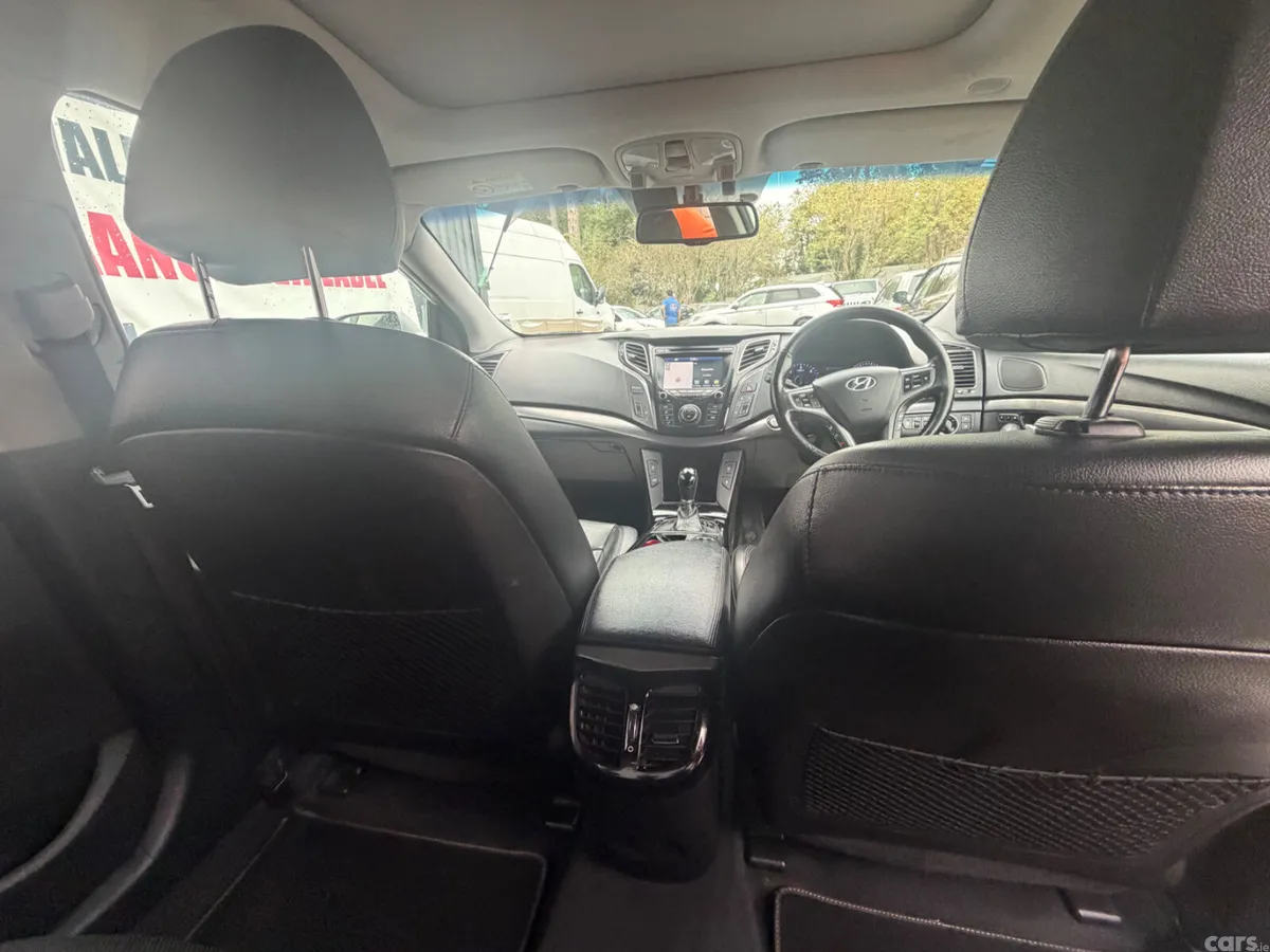 Hyundai i40 Saloon, Diesel, 2016, Silver