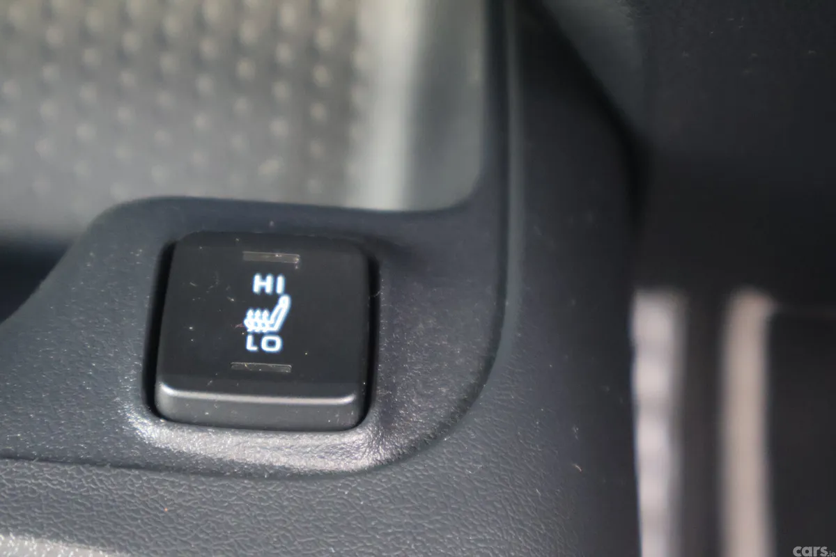 Toyota Corolla Saloon, Petrol Hybrid, 2019, Brown