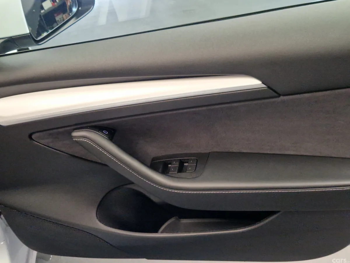 Tesla Model 3 Saloon, Electric, 2022, White