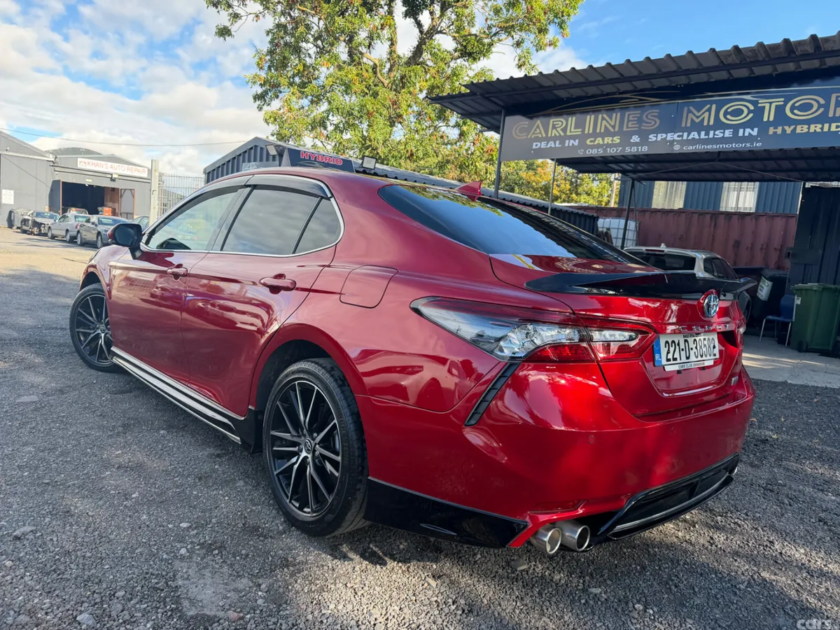 Toyota Camry Saloon, Petrol Hybrid, 2022, Red