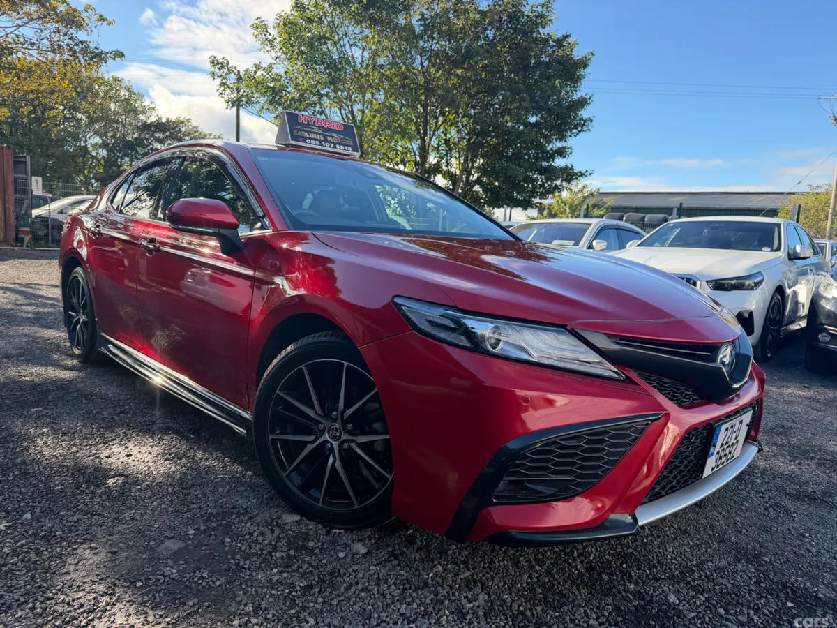 Toyota Camry Saloon, Petrol Hybrid, 2022, Red