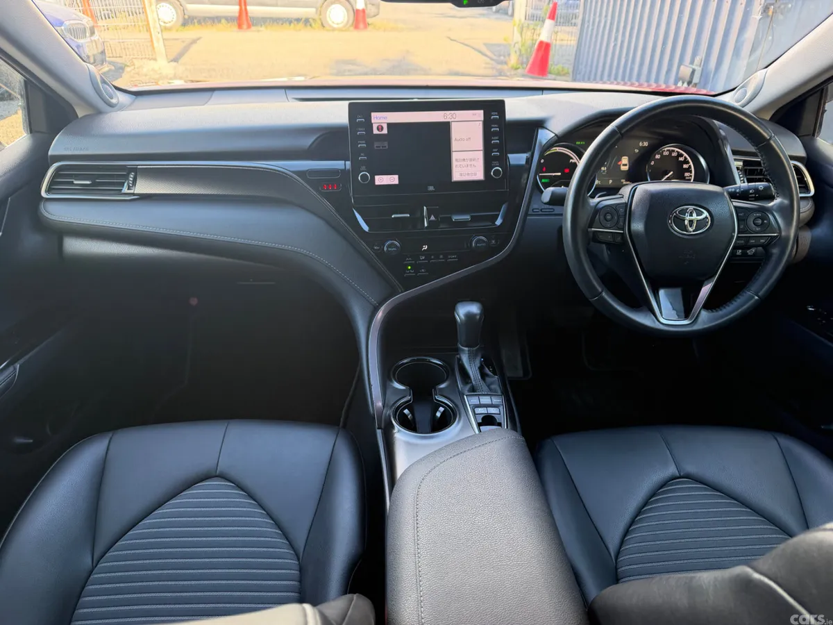 Toyota Camry Saloon, Petrol Hybrid, 2022, Red