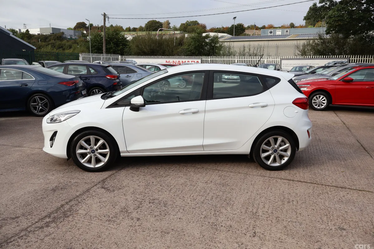 Ford Fiesta Hatchback, Petrol, 2018, White