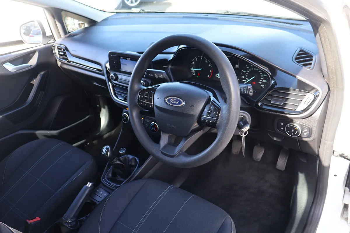 Ford Fiesta Hatchback, Petrol, 2018, White