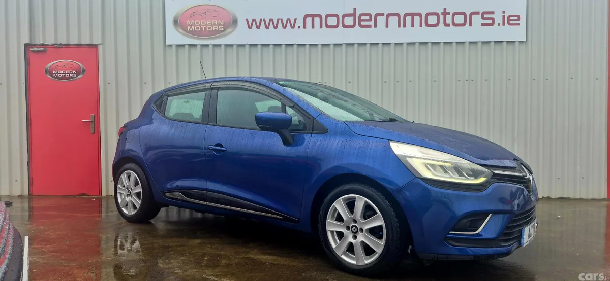 Renault Clio Hatchback, Petrol, 2017, Blue