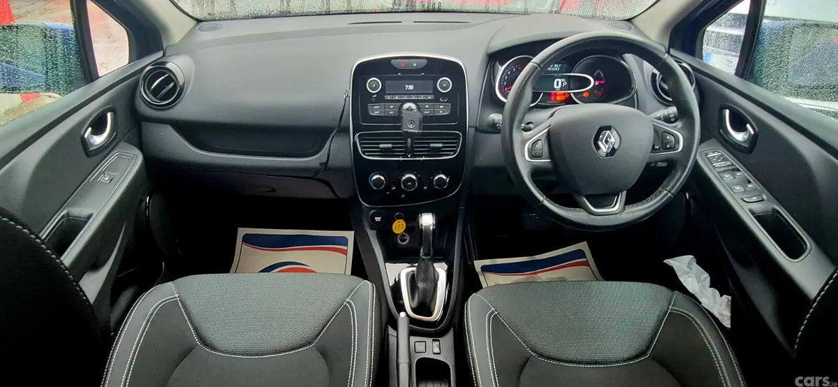 Renault Clio Hatchback, Petrol, 2017, Blue