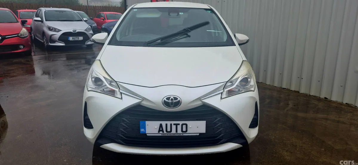 Toyota Vitz Hatchback, Petrol Hybrid, 2017, White