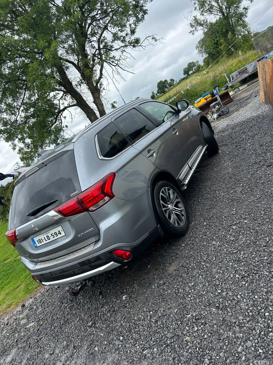 Mitsubishi Outlander SUV, Diesel, 2018, Grey