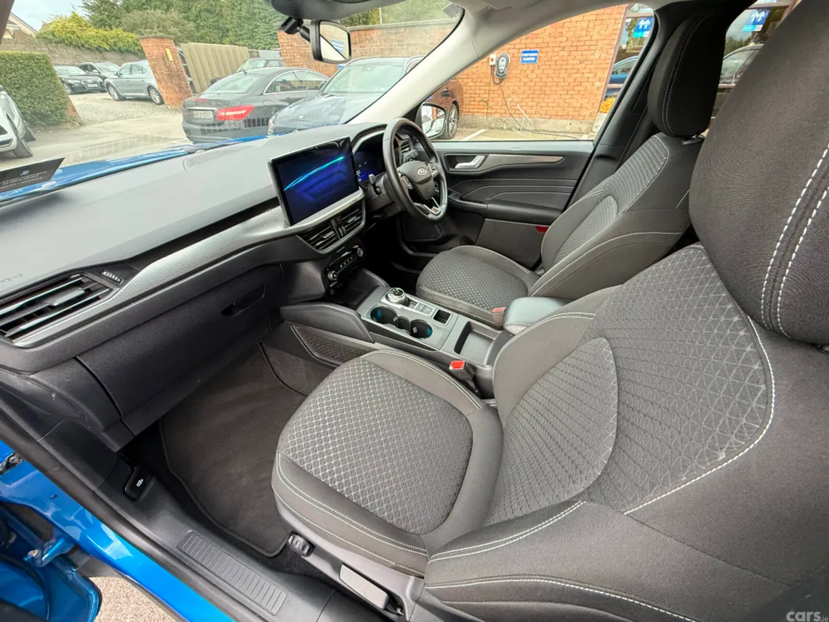 Ford Kuga SUV, Petrol Plug-in Hybrid, 2024, Blue