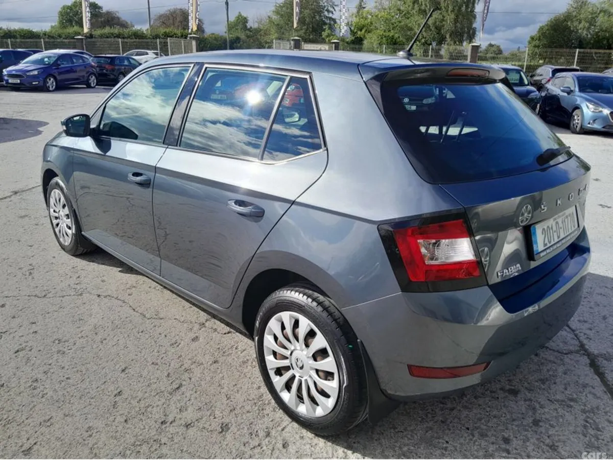 Skoda Fabia Hatchback, Petrol, 2020, Grey