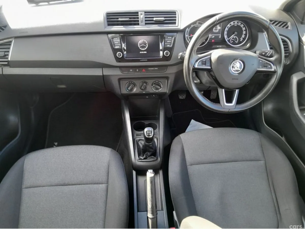 Skoda Fabia Hatchback, Petrol, 2020, Grey