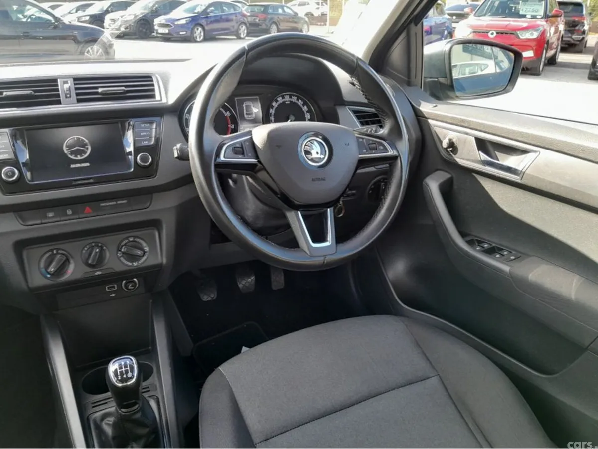 Skoda Fabia Hatchback, Petrol, 2020, Grey