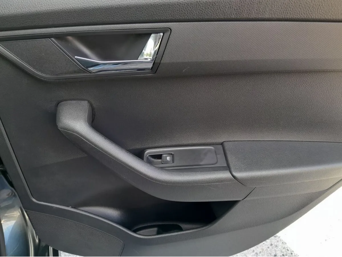 Skoda Fabia Hatchback, Petrol, 2020, Grey